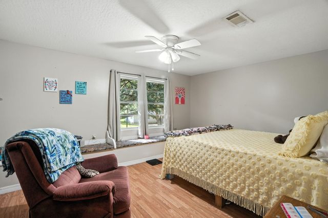 36 Gulf Camp Cir, Lumberton, MS 39455