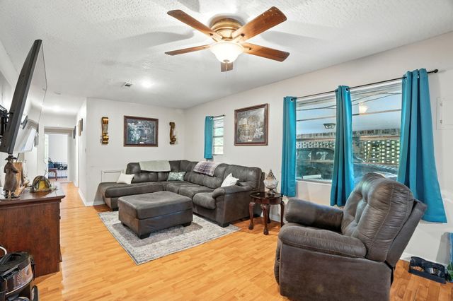 36 Gulf Camp Cir, Lumberton, MS 39455