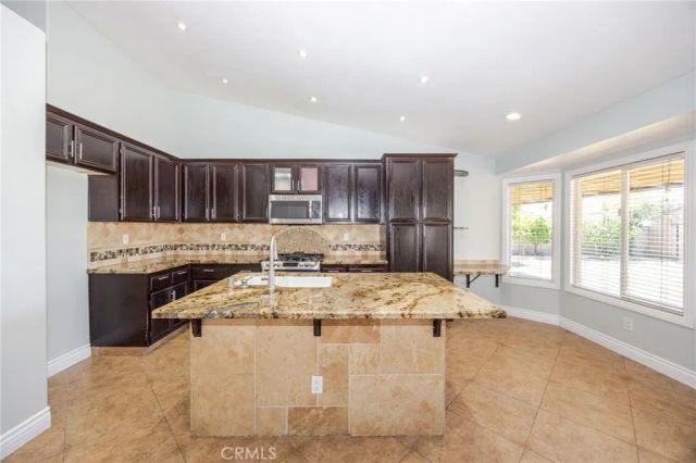15045 Spring, Fontana, CA 92335