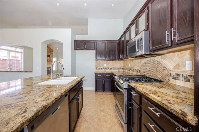 15045 Spring, Fontana, CA 92335