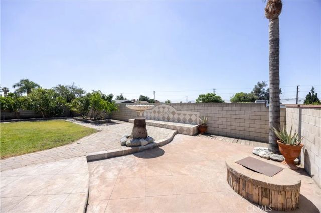 15045 Spring, Fontana, CA 92335