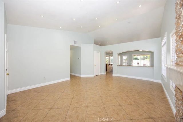 15045 Spring, Fontana, CA 92335