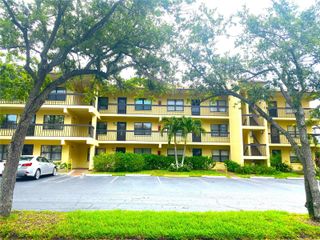 425 30TH AVENUE W C211, Bradenton, FL 34205