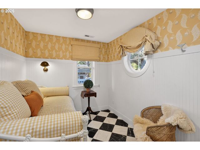 3764 E Chinook Ave, Cannon Beach, OR 97110