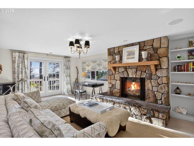 3764 E Chinook Ave, Cannon Beach, OR 97110