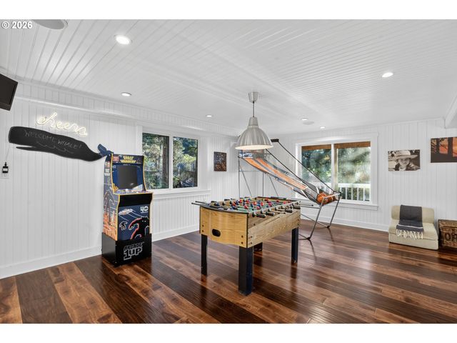 3764 E Chinook Ave, Cannon Beach, OR 97110