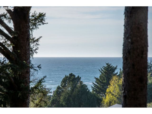 3764 E Chinook Ave, Cannon Beach, OR 97110