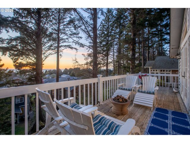 3764 E Chinook Ave, Cannon Beach, OR 97110