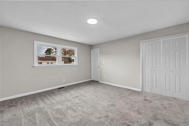 1618 Belafonte DR, Portsmouth, VA 23701