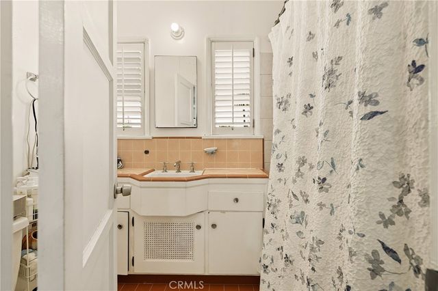 7015 Templeton, Huntington Park, CA 90255