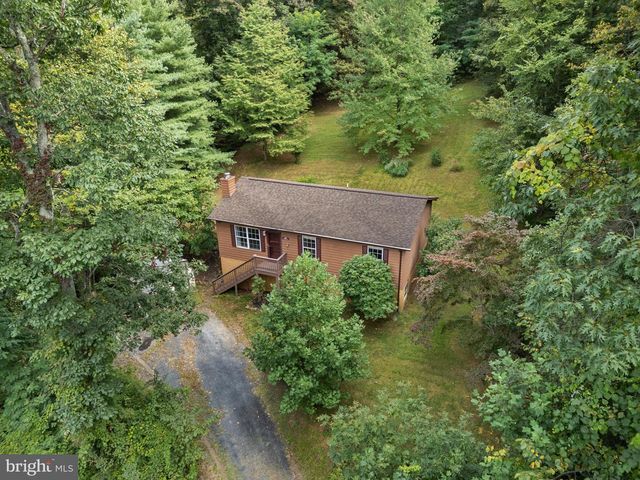 230 PARKSIDE RD, Linden, VA 22642
