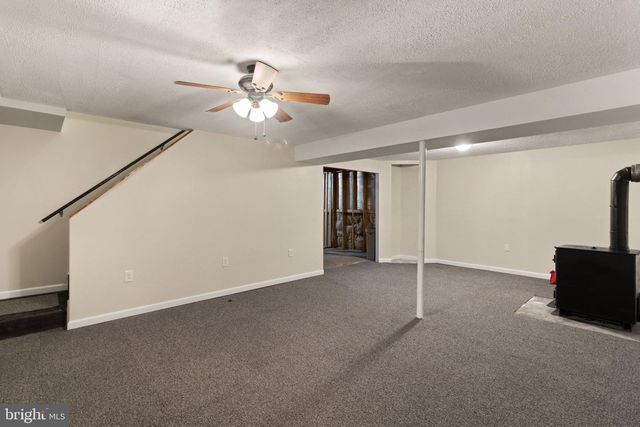 230 PARKSIDE RD, Linden, VA 22642