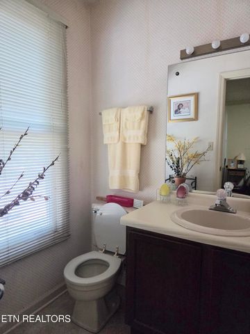 125 Arcadia Lane D, Oak Ridge, TN 37830