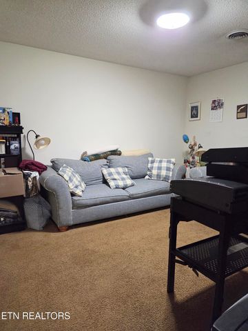 125 Arcadia Lane D, Oak Ridge, TN 37830