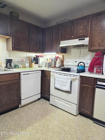 125 Arcadia Lane D, Oak Ridge, TN 37830