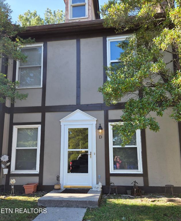 125 Arcadia Lane D, Oak Ridge, TN 37830