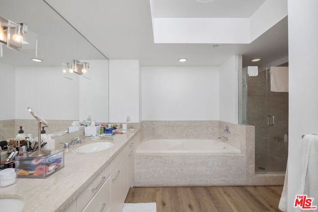 13600 Marina Pointe Drive 901, Marina Del Rey, CA 90292
