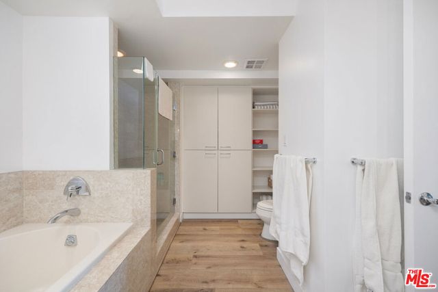 13600 Marina Pointe Drive 901, Marina Del Rey, CA 90292