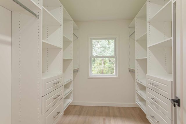 3 Tally Ho Ln, Wayland, MA 01778