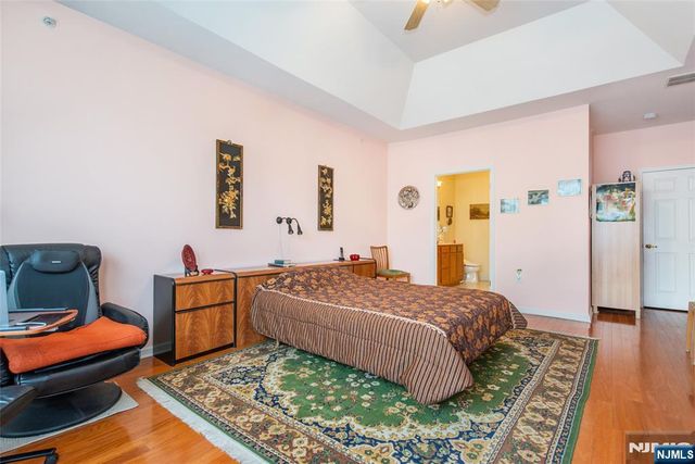 9 Cliff Road, Woodland Park, NJ 07424