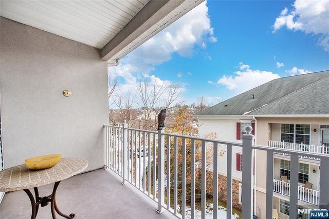 9 Cliff Road, Woodland Park, NJ 07424