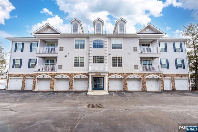 9 Cliff Road, Woodland Park, NJ 07424