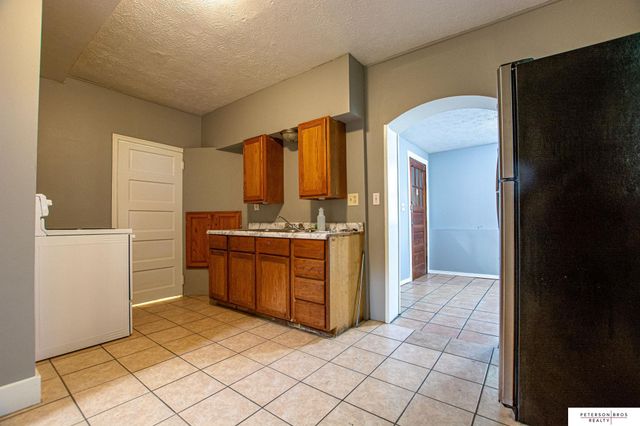 1924 S 17th Street, Omaha, NE 68108