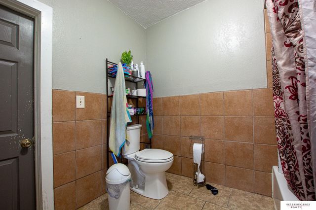 1924 S 17th Street, Omaha, NE 68108