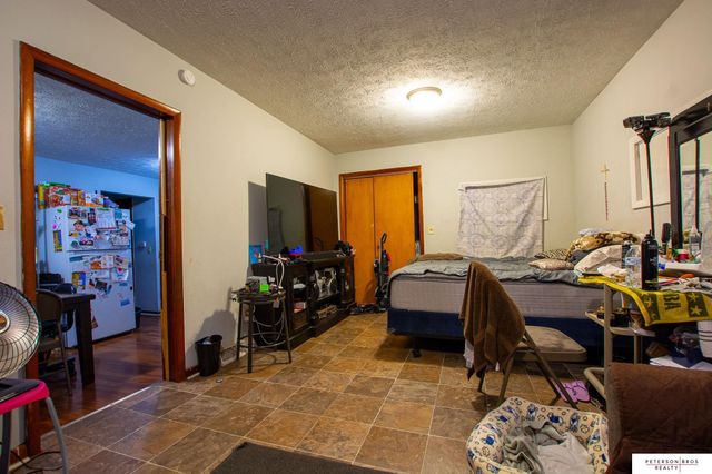 1924 S 17th Street, Omaha, NE 68108