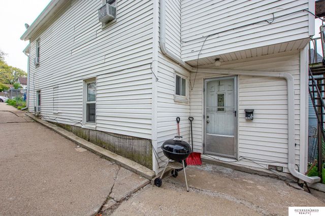 1924 S 17th Street, Omaha, NE 68108