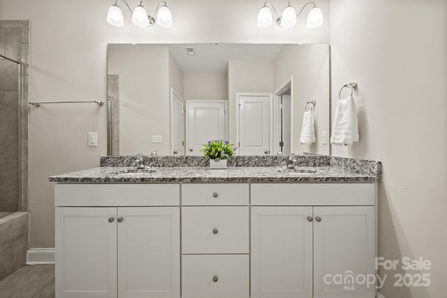 3692 Summer Haven Drive, Sherrills Ford, NC 28673