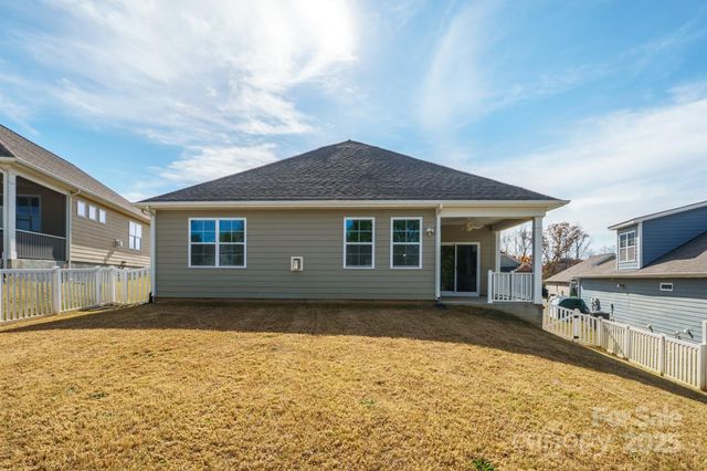 3692 Summer Haven Drive, Sherrills Ford, NC 28673