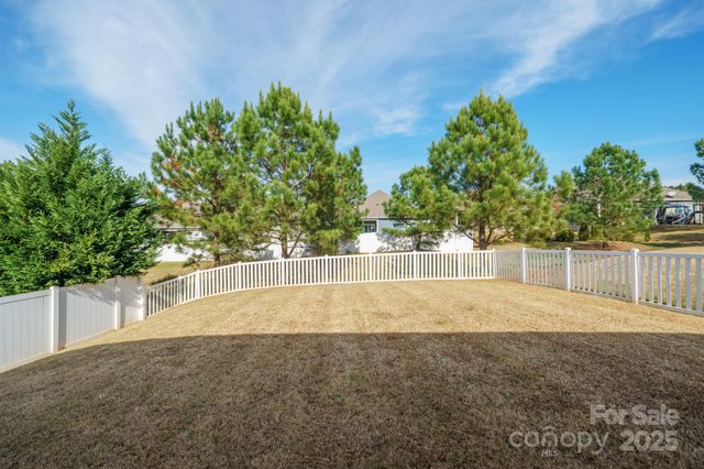 3692 Summer Haven Drive, Sherrills Ford, NC 28673