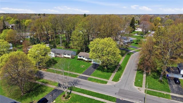 337 Laurelwood Drive, Greece, NY 14626