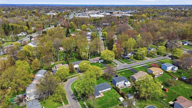 337 Laurelwood Drive, Greece, NY 14626
