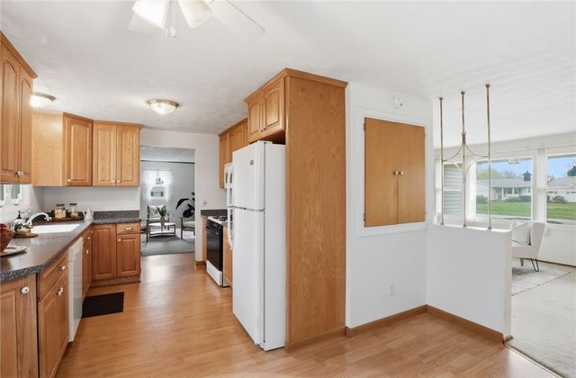 337 Laurelwood Drive, Greece, NY 14626