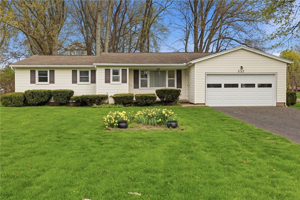 337 Laurelwood Drive, Greece, NY 14626
