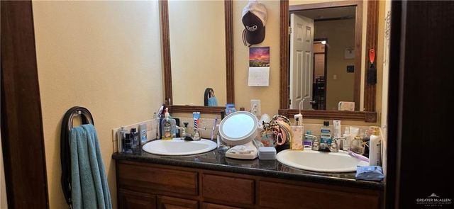 1406 W Ray W Circle, Mission, TX 78572