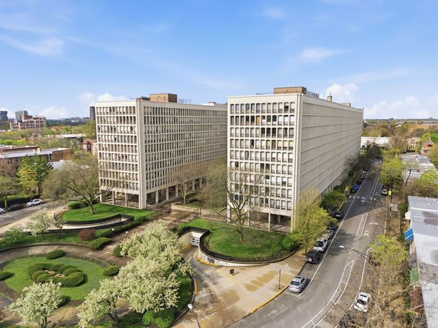 1451 E 55th Street 417N, Chicago, IL 60615
