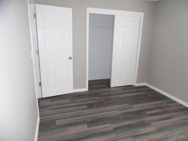 624 Meadow Brook Place, Trenton, OH 45067