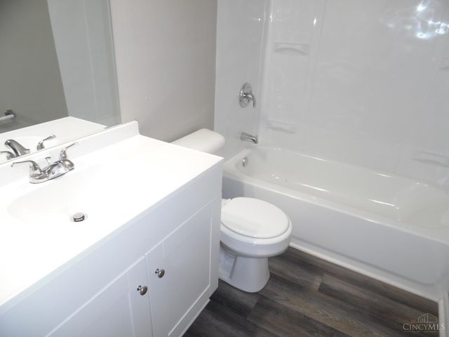 624 Meadow Brook Place, Trenton, OH 45067