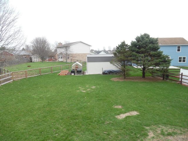 624 Meadow Brook Place, Trenton, OH 45067