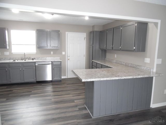 624 Meadow Brook Place, Trenton, OH 45067