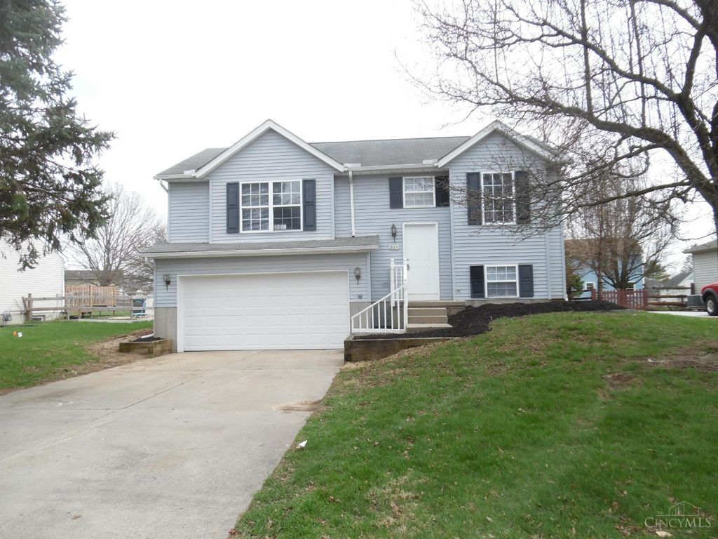 624 Meadow Brook Place, Trenton, OH 45067