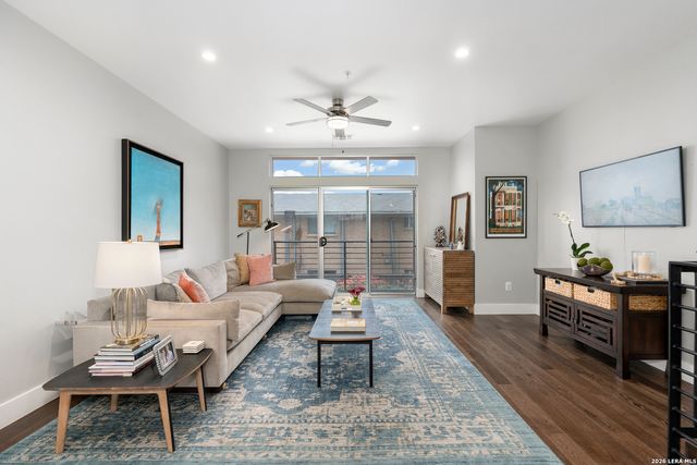 902 E Josephine, San Antonio, TX 78208