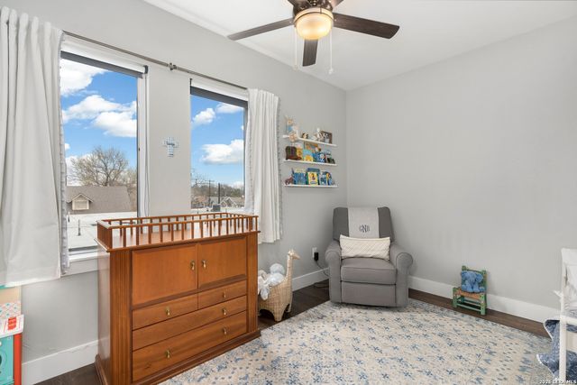 902 E Josephine, San Antonio, TX 78208