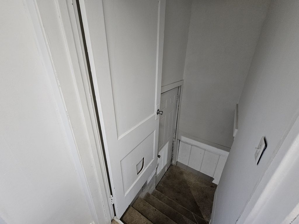 Image 15 of property listing at 1609 Isabella, Mt Vernon, IL 62864