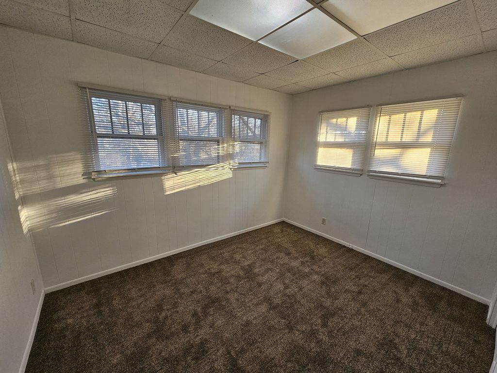 Image 20 of property listing at 1609 Isabella, Mt Vernon, IL 62864