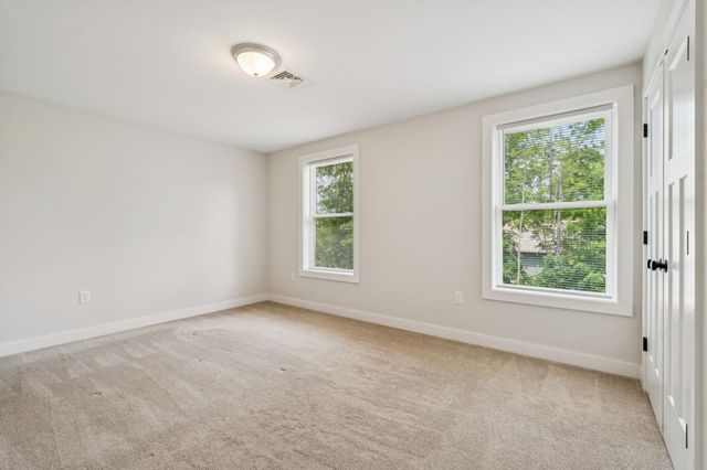 34 Ponemah Hill Rd Unit 2, Milford, NH 03055