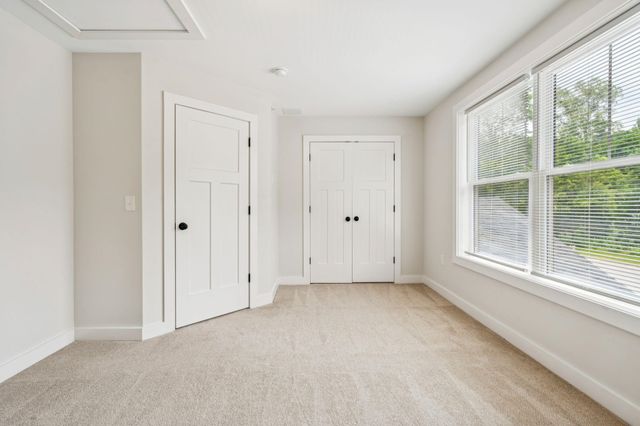 34 Ponemah Hill Rd Unit 2, Milford, NH 03055
